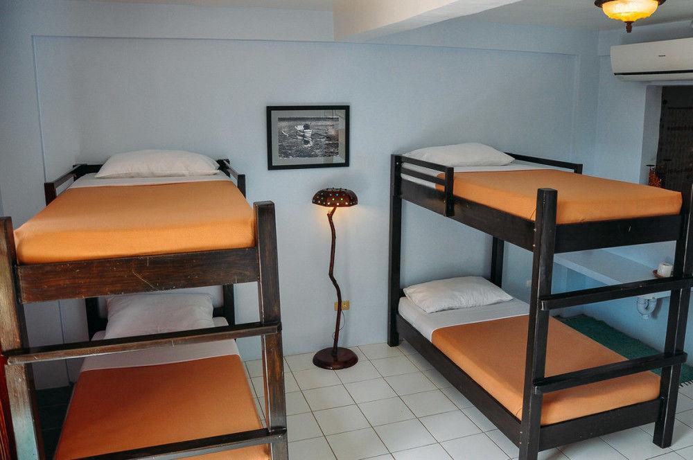 טגאיטאי Lazea Tagaytay Inn מראה חיצוני תמונה