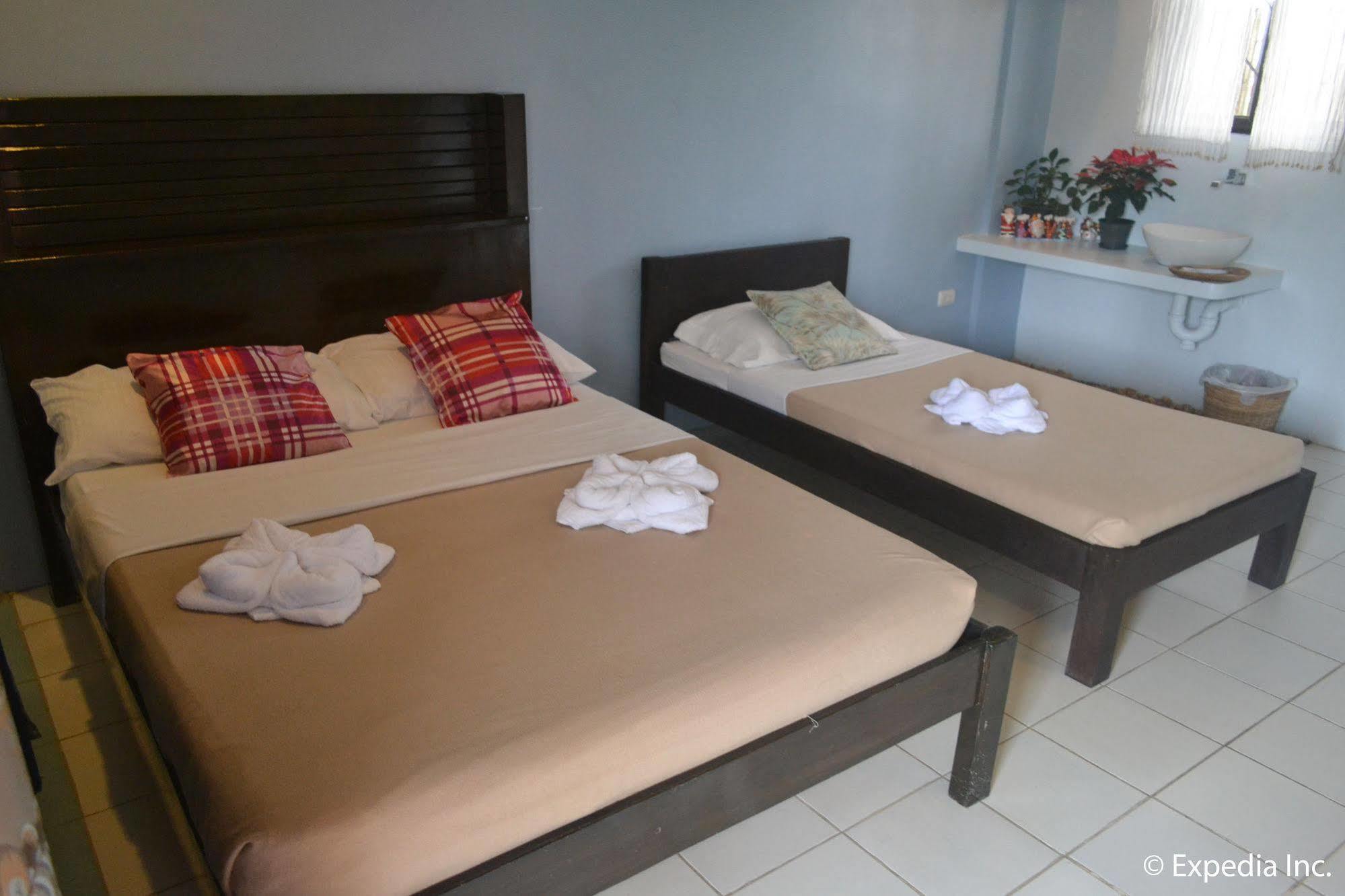 טגאיטאי Lazea Tagaytay Inn מראה חיצוני תמונה