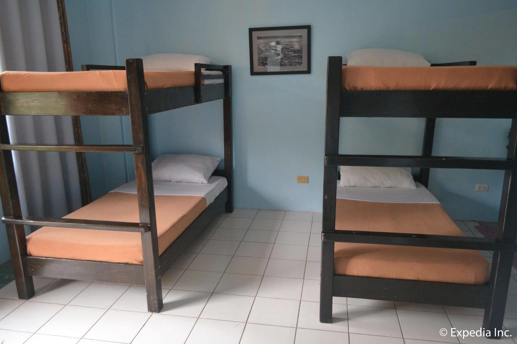 טגאיטאי Lazea Tagaytay Inn מראה חיצוני תמונה