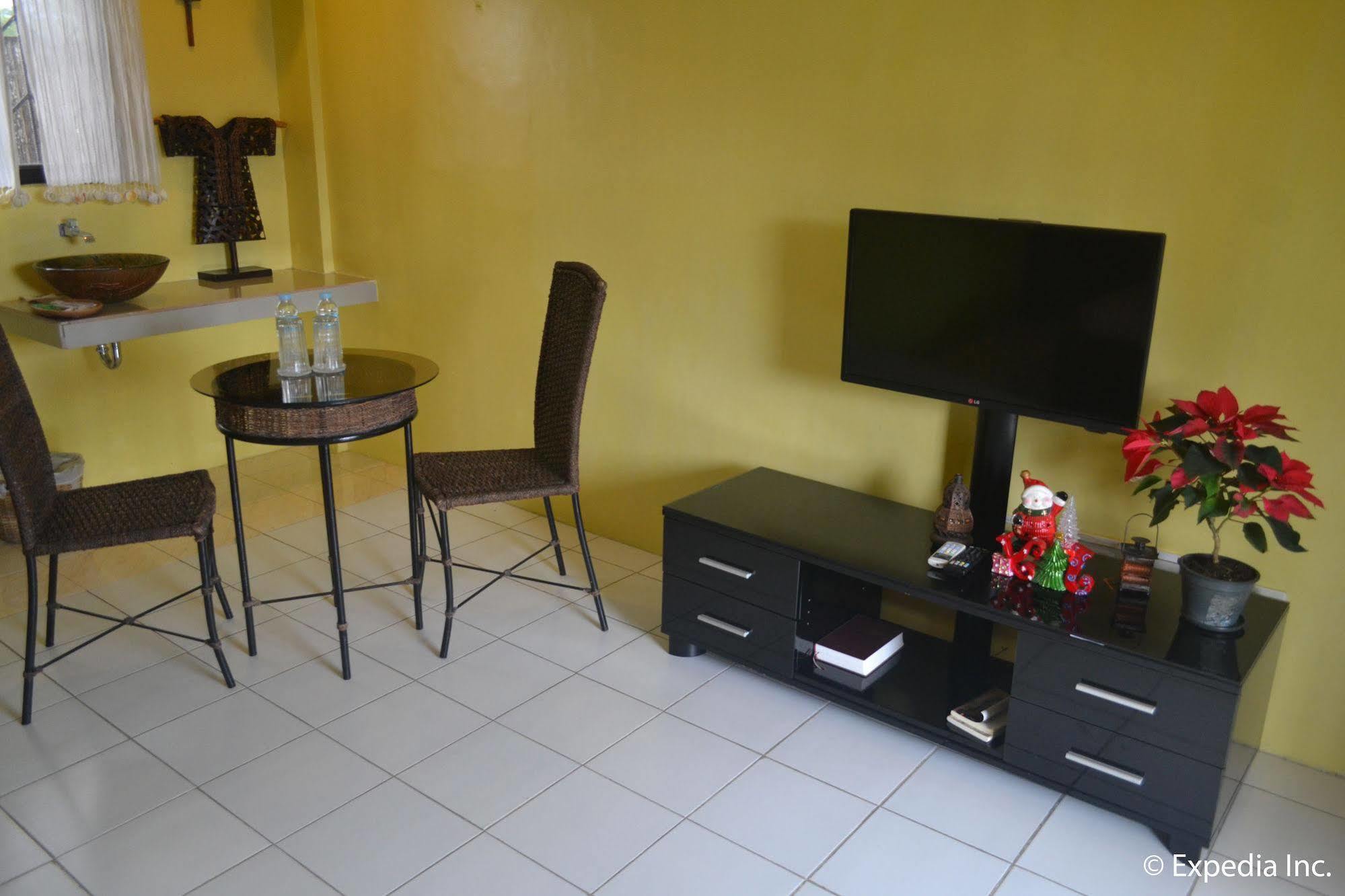טגאיטאי Lazea Tagaytay Inn מראה חיצוני תמונה